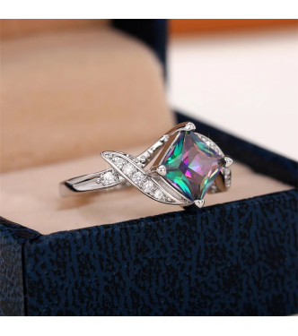 Glamurozen prstan "Queen"