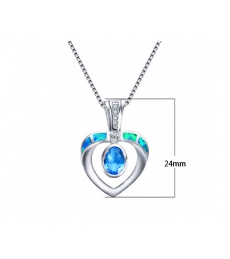 Obesek z opali in kristali Obesek z opali in kristali