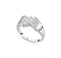 Čudovit srebrn prstan s kristali kubični cirkonij