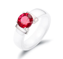 Trendovski keramičen prstan z rdečim kristalom