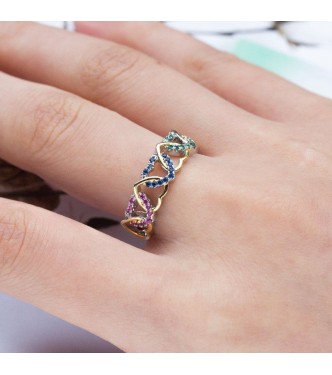 Srebrn prstan z barvnimi in zlatimi srci