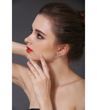 Srebrni uhani za karino kraljico Srebrni uhani za karino kraljico