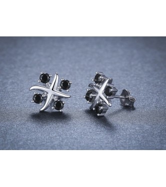 Fini srebrni uhani s črnimi kristali CZ
