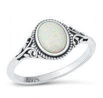 Izreden srebrn prstan s prekrasnim belim opalom