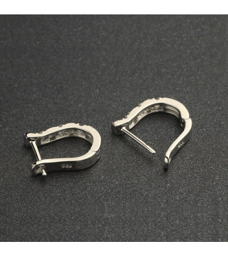 Enostavno krasni uhani