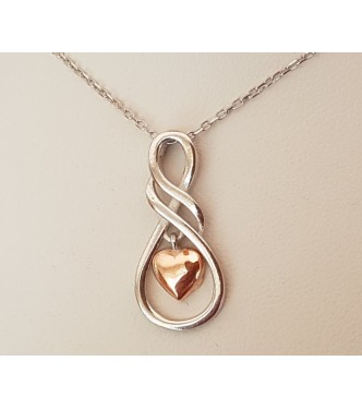 Zelo trendy srebrn obesek Zelo trendy srebrn obesek