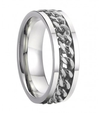 Izjemno detajliran prstan iz nerjavečega jekla