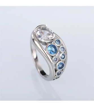 Čudovit srebrn prstan z modrimi kristali