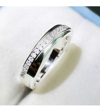 Minimalističen prstan Rosalia