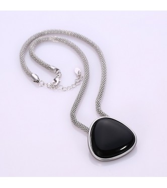 Trendy pozlačena ogrlica v kombinaciji s črnim emajlom